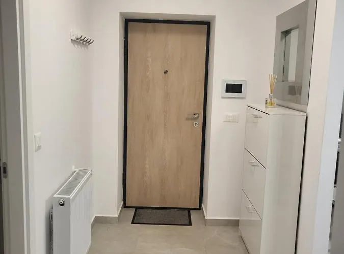 Hils Pallady Lyly Bucarest