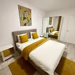 Hils Pallady Lyly Апартаменты *